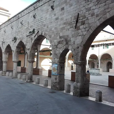 Iris Ascoli Piceno
